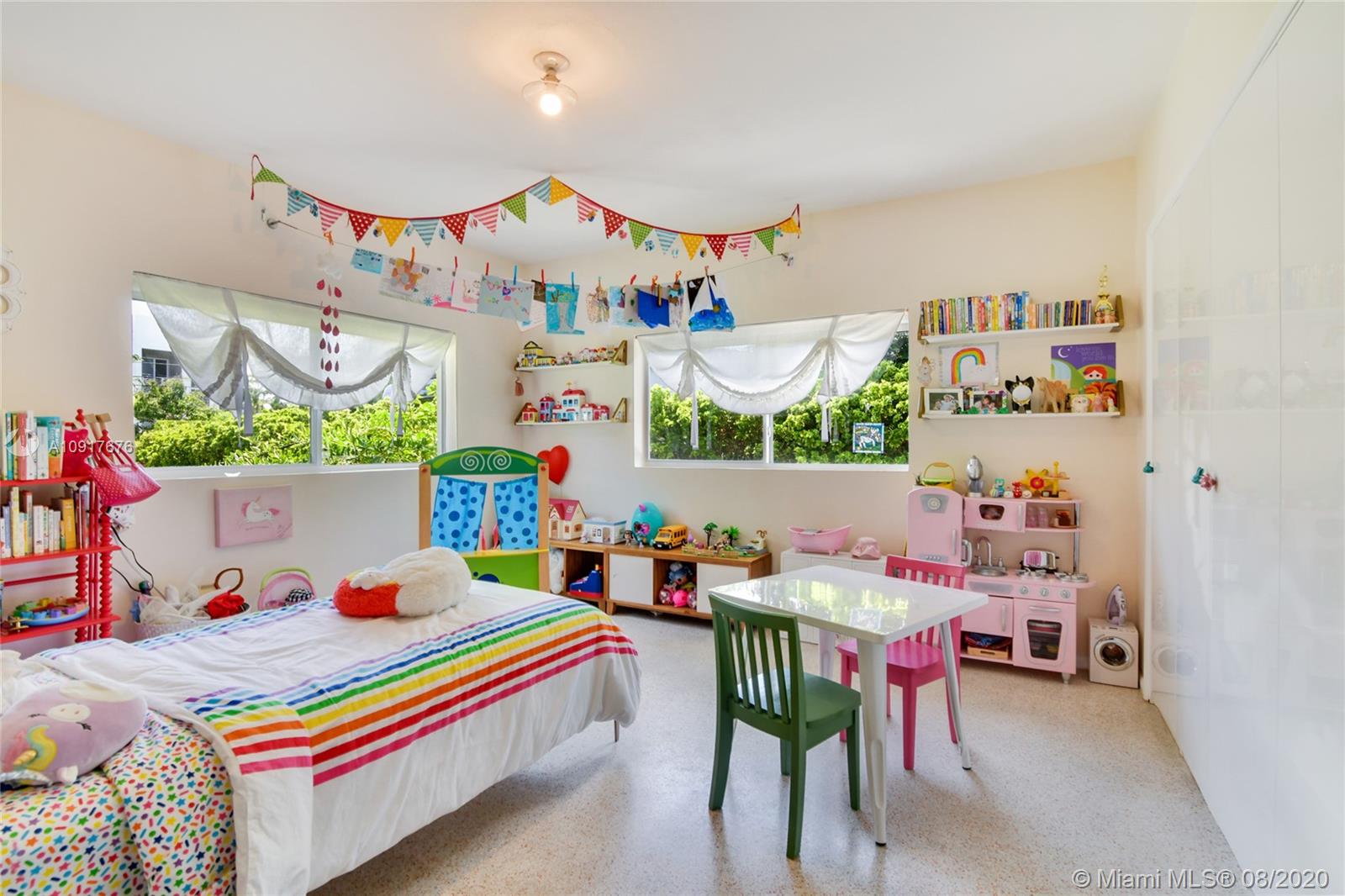 12580 Palm Road North Miami, FL 33181 - Photo 9 of 12 Gallery Image 9