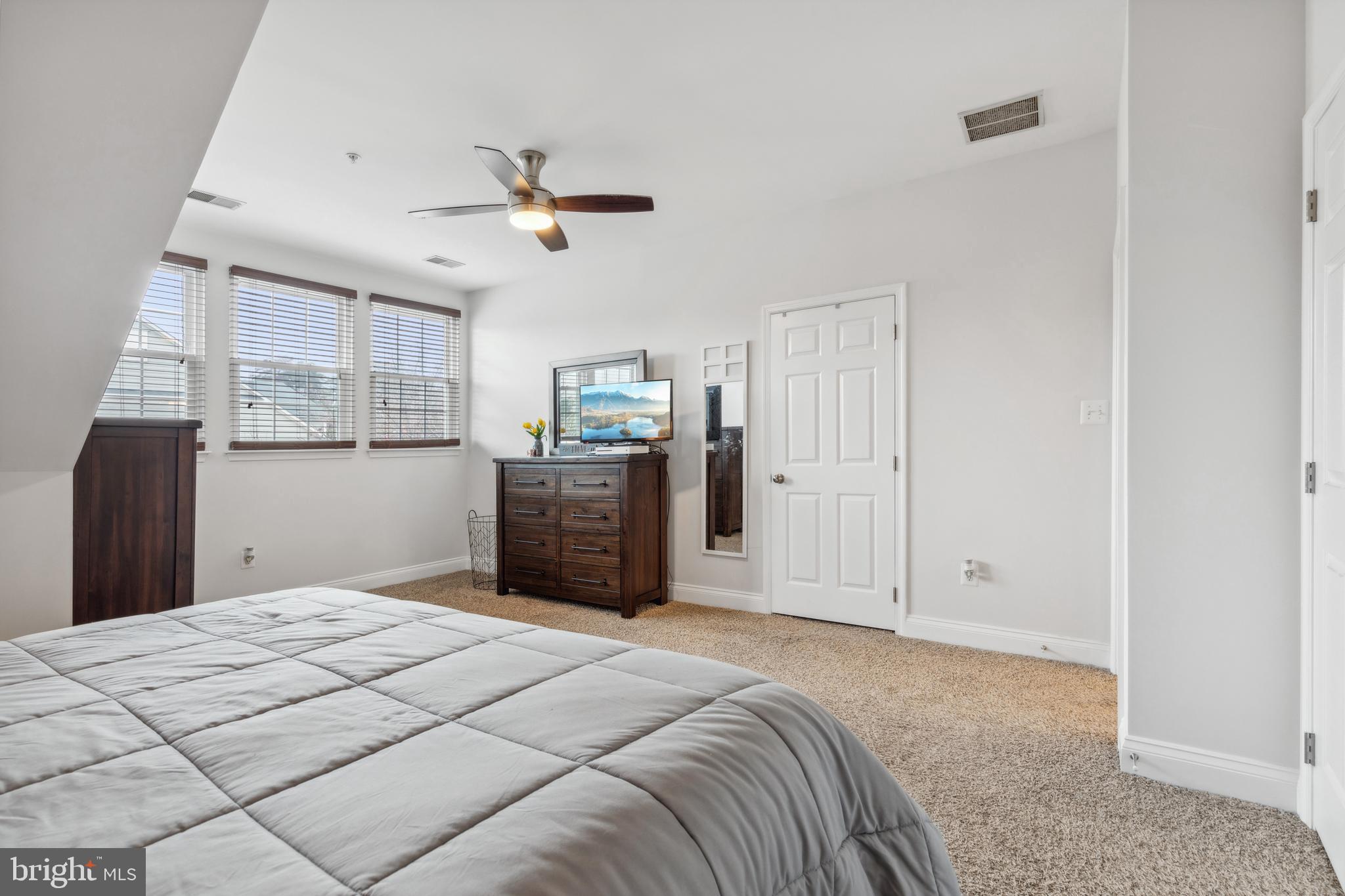 8705 Capistrano Way Odenton, MD 21113 - Photo 17 of 30 Gallery Image 17