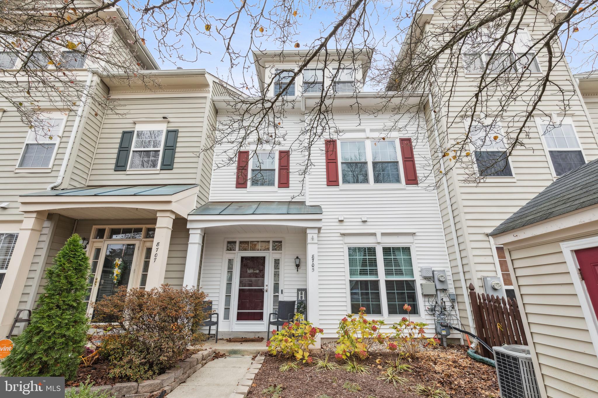 8705 Capistrano Way Odenton, MD 21113 - Photo 3 of 30 Gallery Image 3