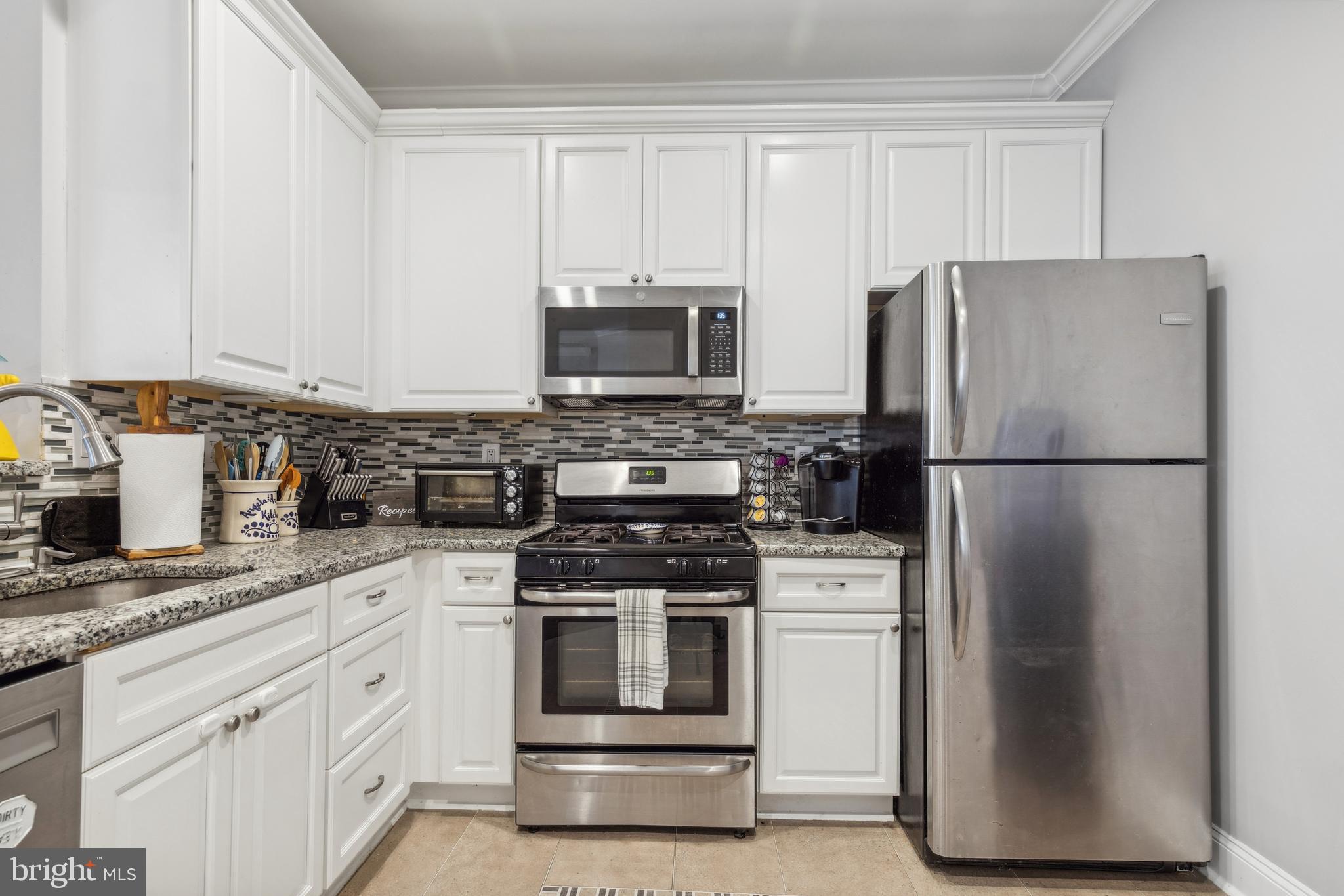8705 Capistrano Way Odenton, MD 21113 - Photo 10 of 30 Gallery Image 10