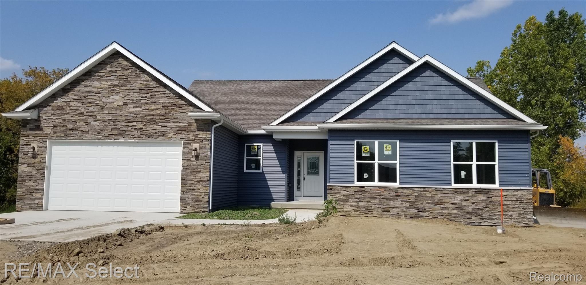 2464 Baldwin Road Grand Blanc, MI 48439 - Photo 1 of 1 20200924_142724.jpg