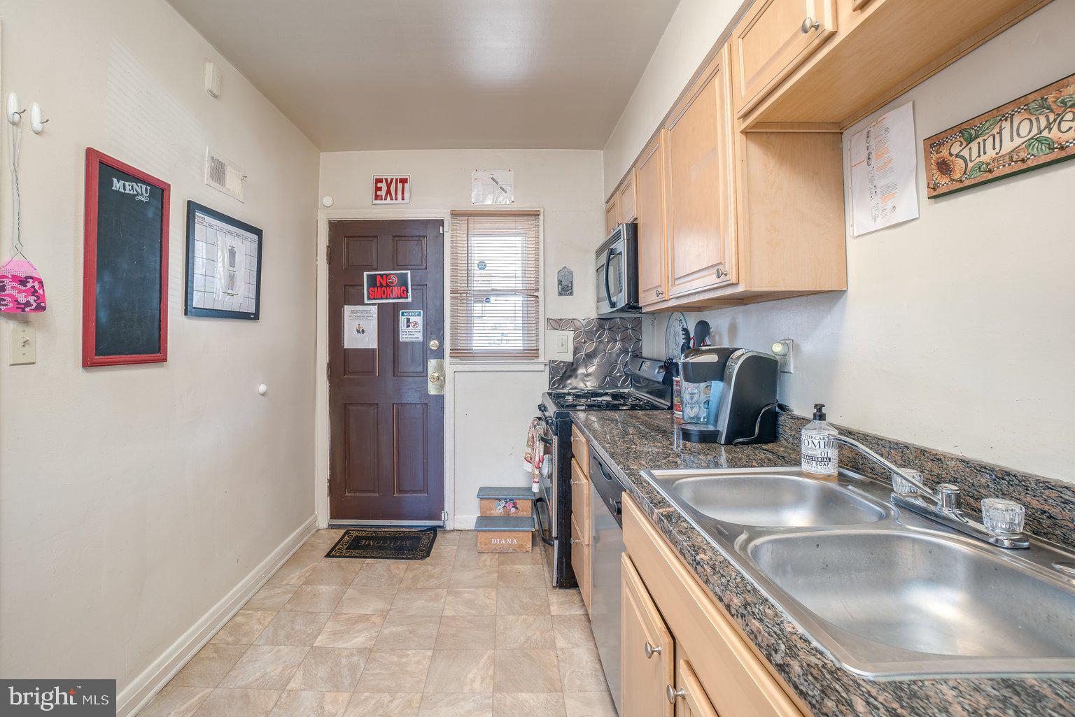 1005 Upnor Road Baltimore, MD 21212 - Photo 9 of 28 Kitchen