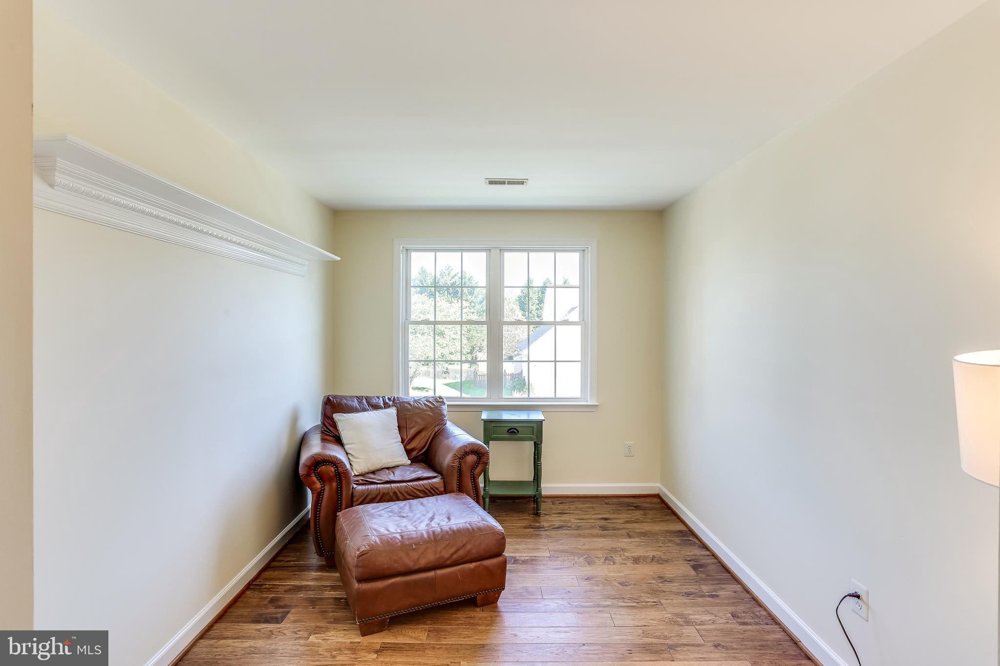 1101 Longbow Road Mount Airy, MD 21771 - Photo 28 of 53 Owners suite sitting area