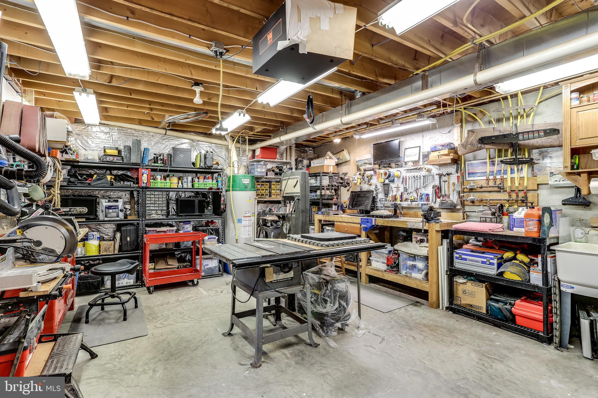 1101 Longbow Road Mount Airy, MD 21771 - Photo 41 of 53 Huge workshop for all the hobby enthusiasts!