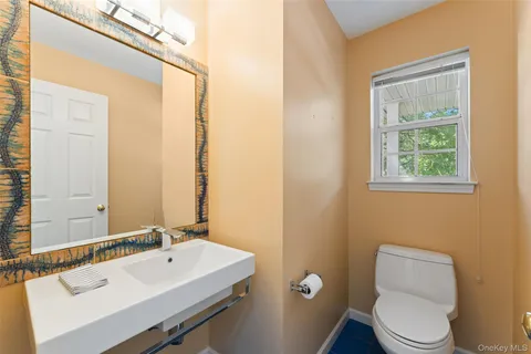 $1,095,000 | 1 Deerfoot Lane, Yonkers, NY 10710