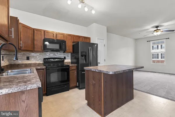 $350,000 | 823 Croggan Crescent, Glen Burnie, MD 21060
