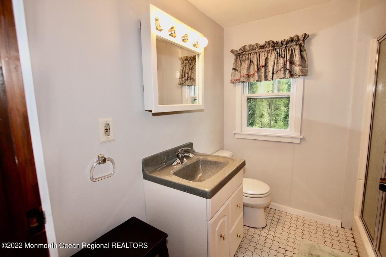 5 Summit Road Neptune Township, NJ 07753 - Photo 13 of 16 5 summit - 10