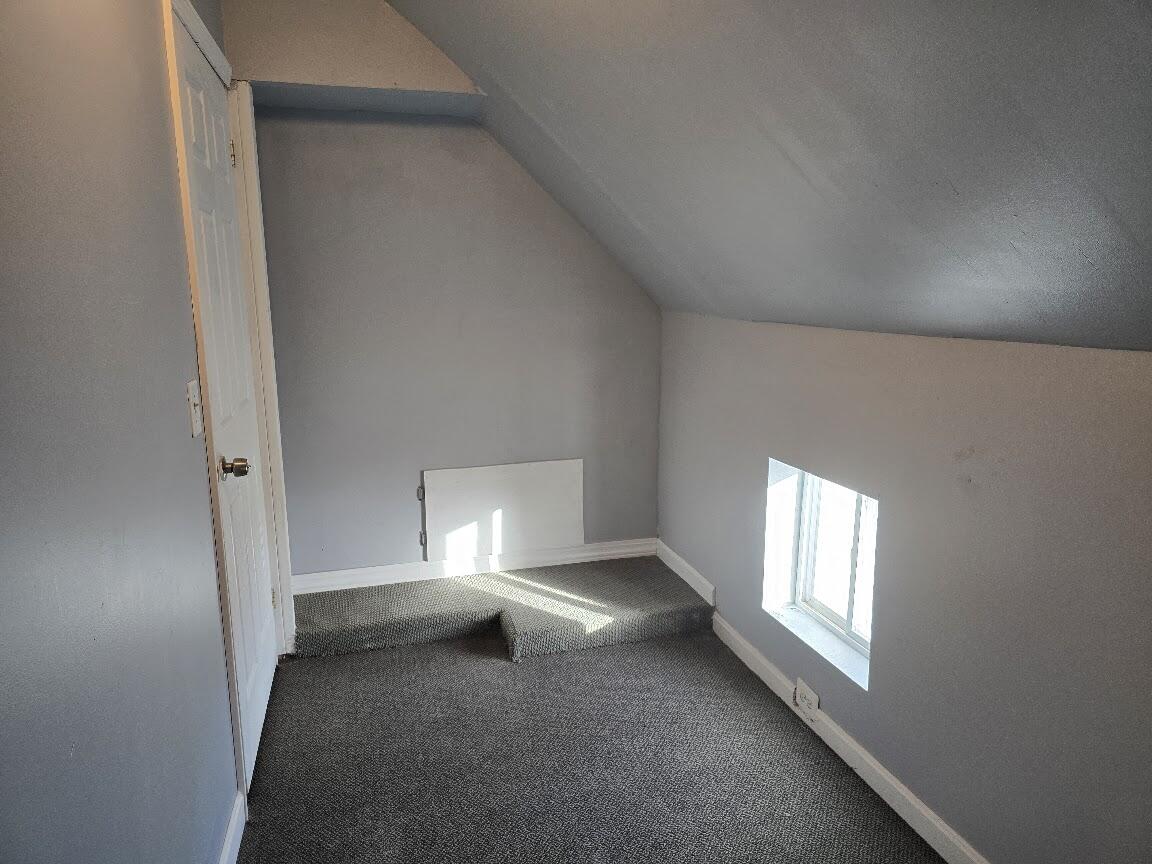 148 Fruit Street Bangor, ME 04401 - Photo 20 of 23 20250105_142051