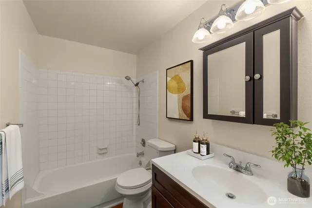 $299,000 | 7309 224th Street Southwest, Unit E10, Edmonds, WA 98026