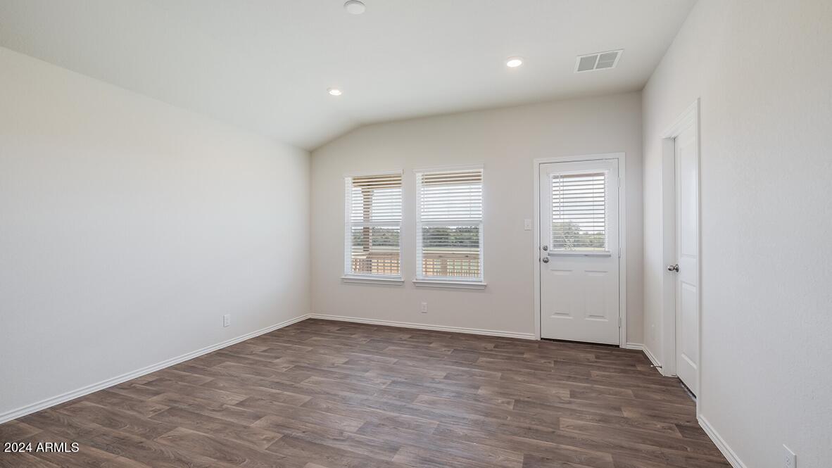 2864 Shepperd Avenue Apache Junction, AZ 85120 - Photo 2 of 12