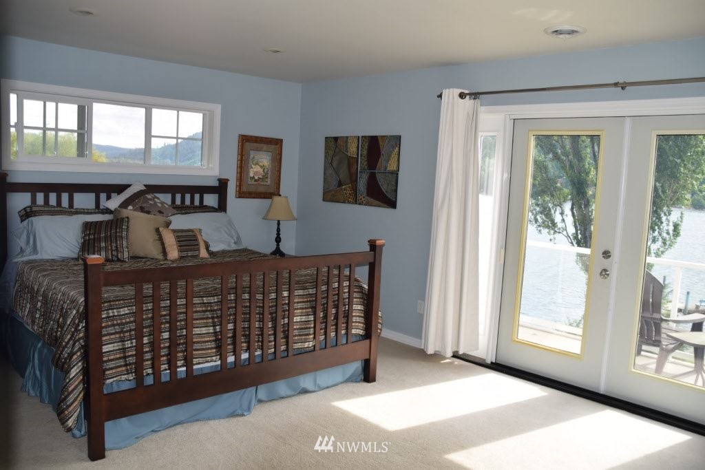 18372 Southwest View Road Mount Vernon, WA 98274 - Photo 12 of 24 Gallery Image 12
