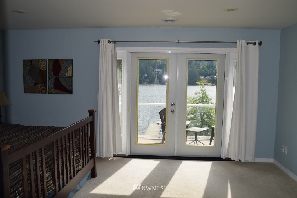 18372 Southwest View Road Mount Vernon, WA 98274 - Photo 13 of 24 Gallery Image 13