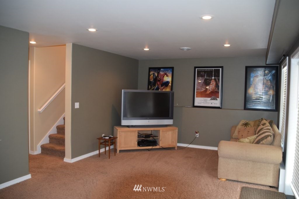18372 Southwest View Road Mount Vernon, WA 98274 - Photo 18 of 24 Gallery Image 18