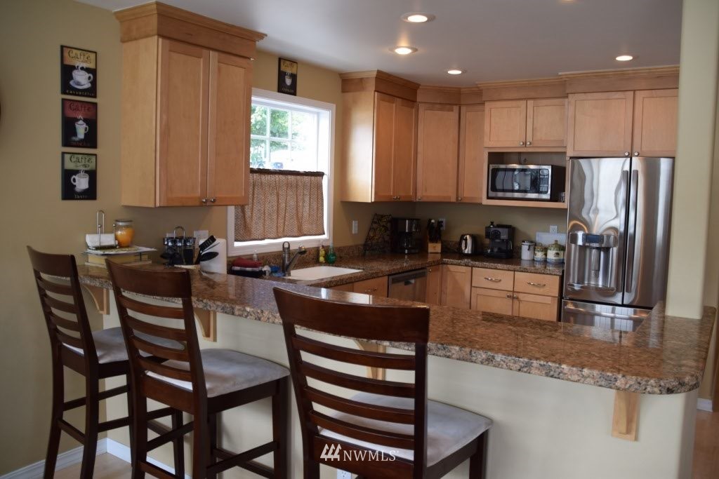 18372 Southwest View Road Mount Vernon, WA 98274 - Photo 7 of 24 Gallery Image 7