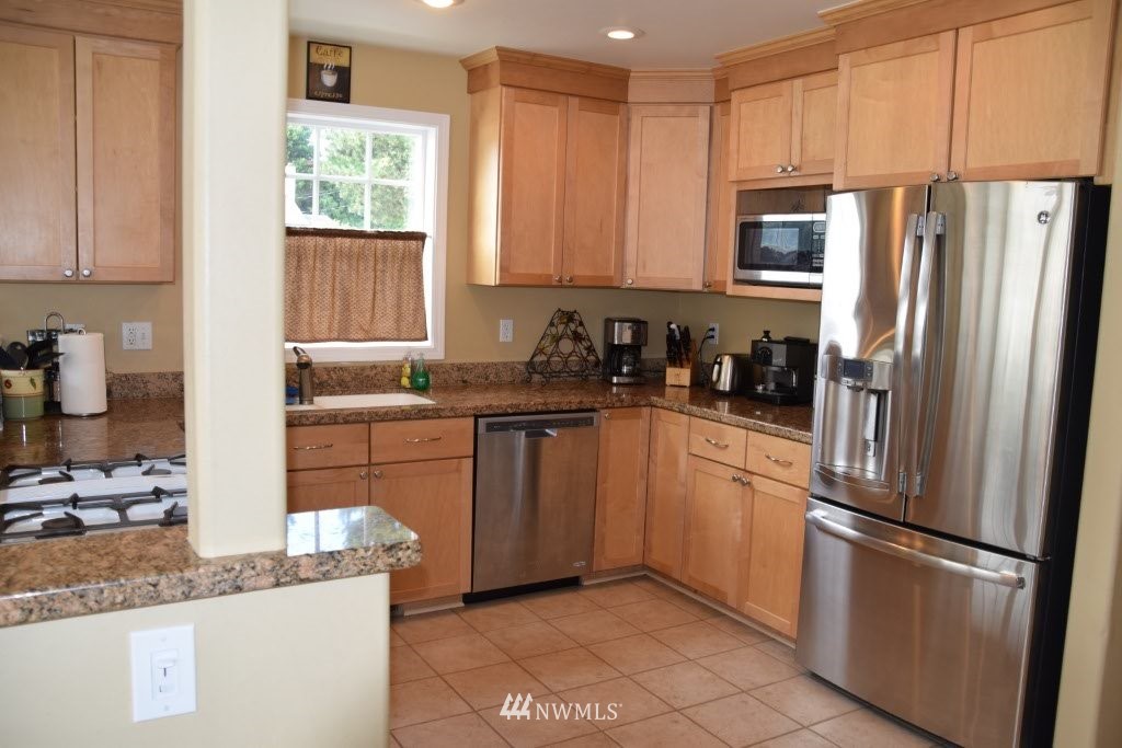 18372 Southwest View Road Mount Vernon, WA 98274 - Photo 9 of 24 Gallery Image 9