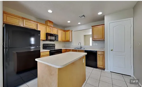 $1,949 | 2527 East Wier Avenue, Phoenix, AZ 85040
