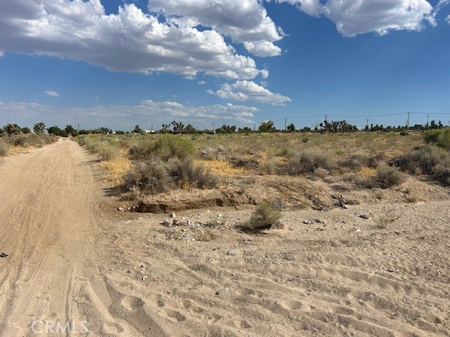 9757 Lebec Road Phelan, CA 92371 - Photo 3 of 10 a view of lake