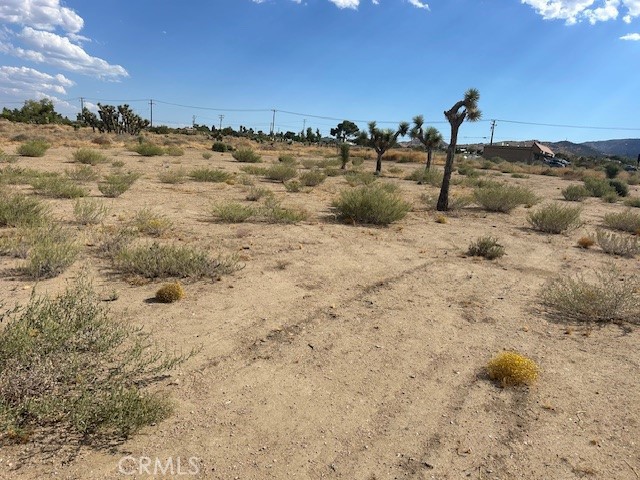 9757 Lebec Road Phelan, CA 92371 - Photo 5 of 10