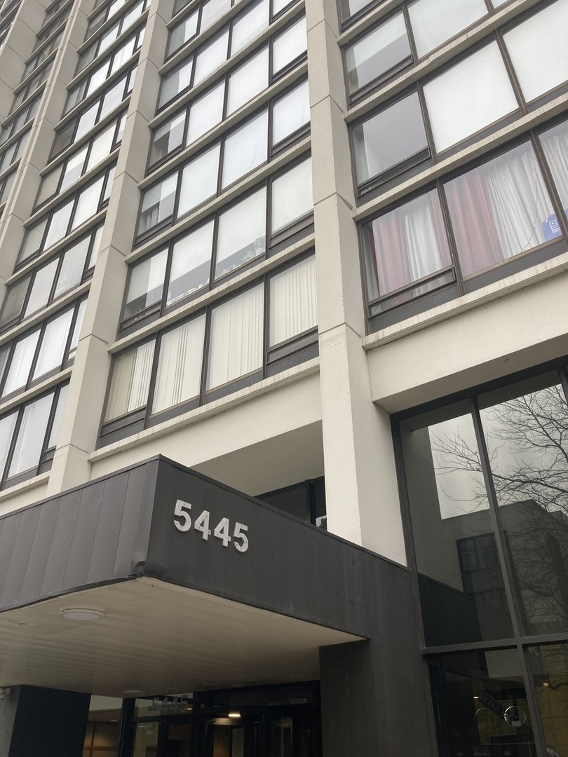 5445 North Sheridan Road, Unit 1409 Chicago, IL 60640 - Photo 1 of 7 a view of building