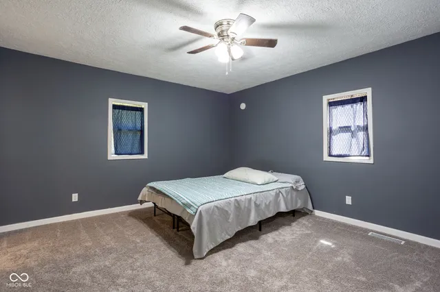 $309,000 | 2410 State Highway 7, North Vernon, IN 47265