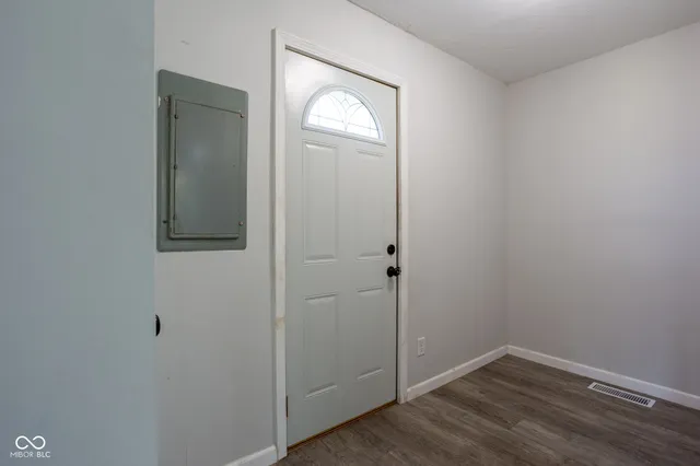 $309,000 | 2410 State Highway 7, North Vernon, IN 47265