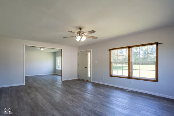 $295,000 | 2410 State Highway 7, North Vernon, IN 47265