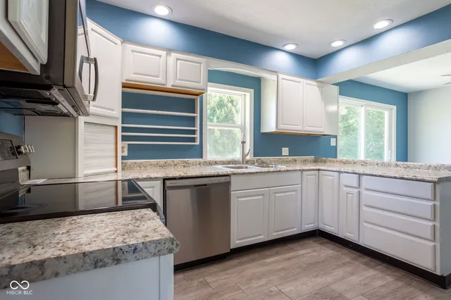 $309,000 | 2410 State Highway 7, North Vernon, IN 47265