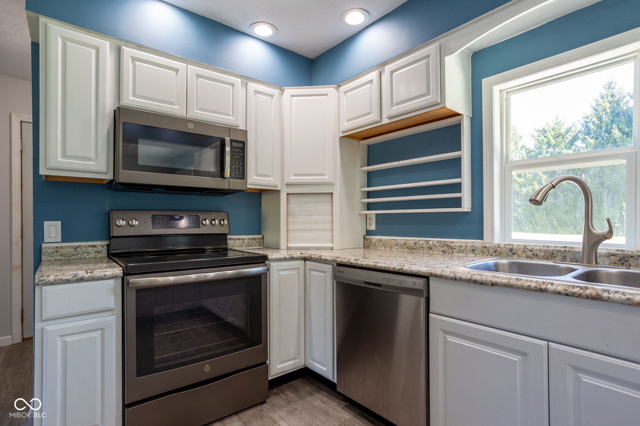 2410 State Highway 7 North Vernon, IN 47265 - Photo 9 of 24