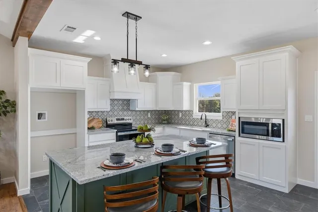 $465,000 | 254 Vz County Road 4512, Ben Wheeler, TX 75754