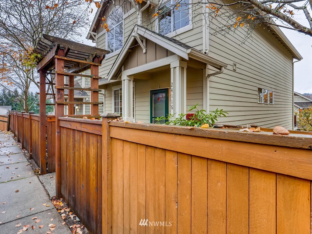 24116 39th Lane Southeast Bothell, WA 98021 - Photo 2 of 40