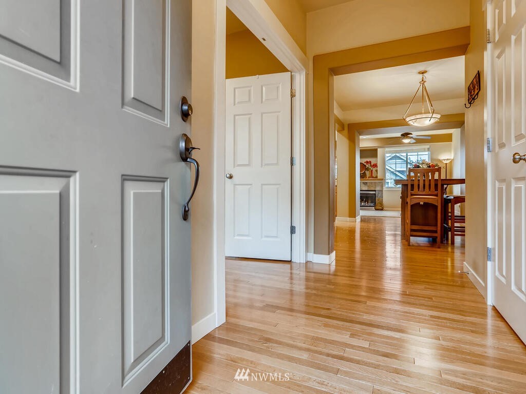24116 39th Lane Southeast Bothell, WA 98021 - Photo 4 of 40