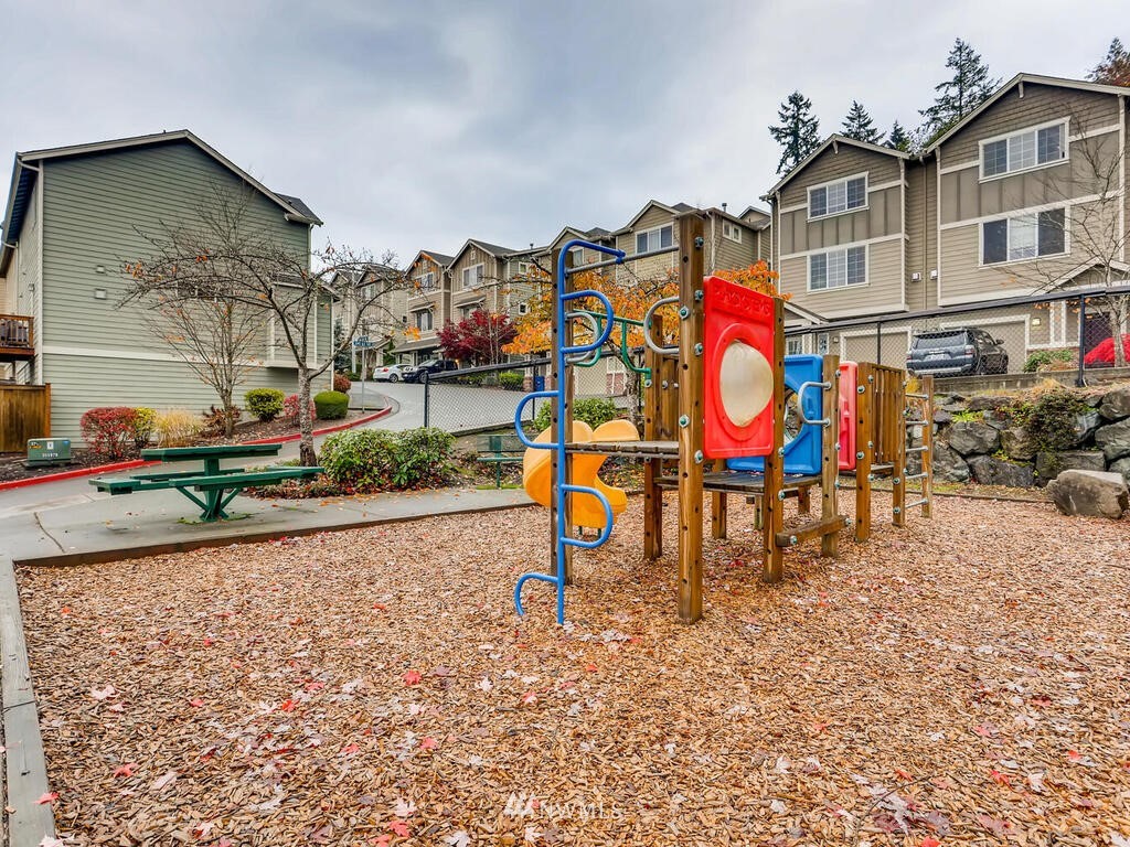 24116 39th Lane Southeast Bothell, WA 98021 - Photo 34 of 40