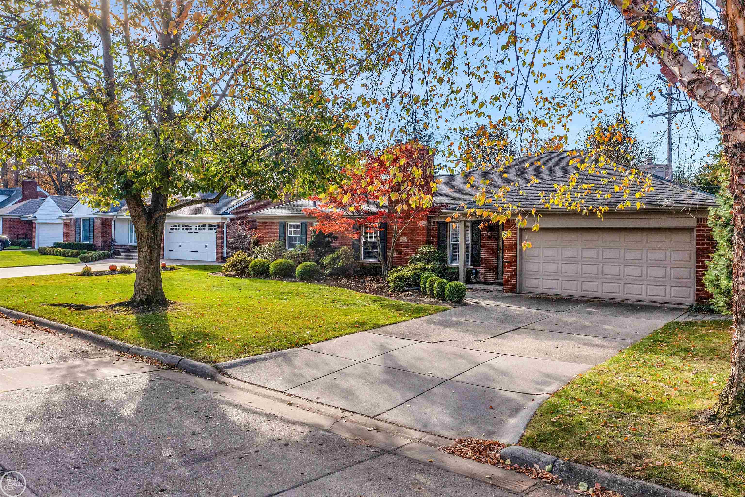 861 Shoreham Road Grosse Pointe Woods, MI 48236 - Photo 3 of 53