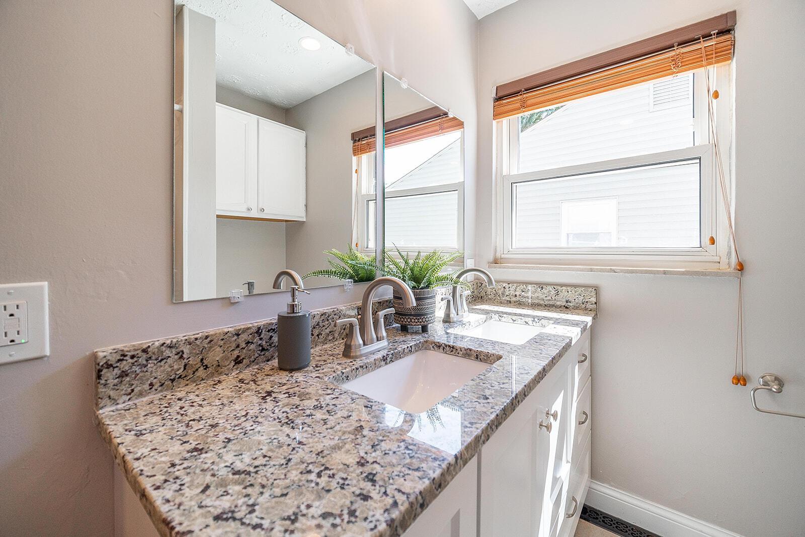 2736 Wildwood Road Columbus, OH 43231 - Photo 30 of 45 2736 Wildwood Rd-44