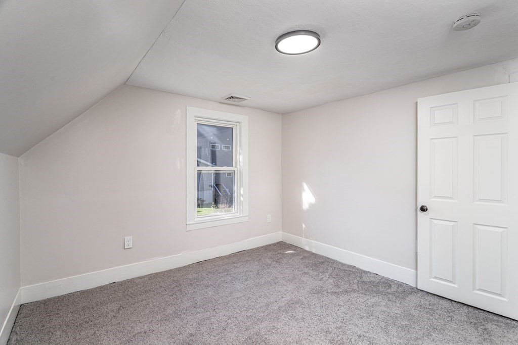 85 Summit Street Clinton, MA 01510 - Photo 27 of 42 Gallery Image 27