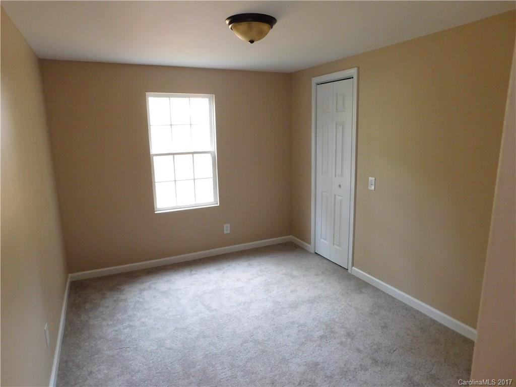 34 Middle Ridge Road Brevard, NC 28712 - Photo 12 of 15 Gallery Image 12