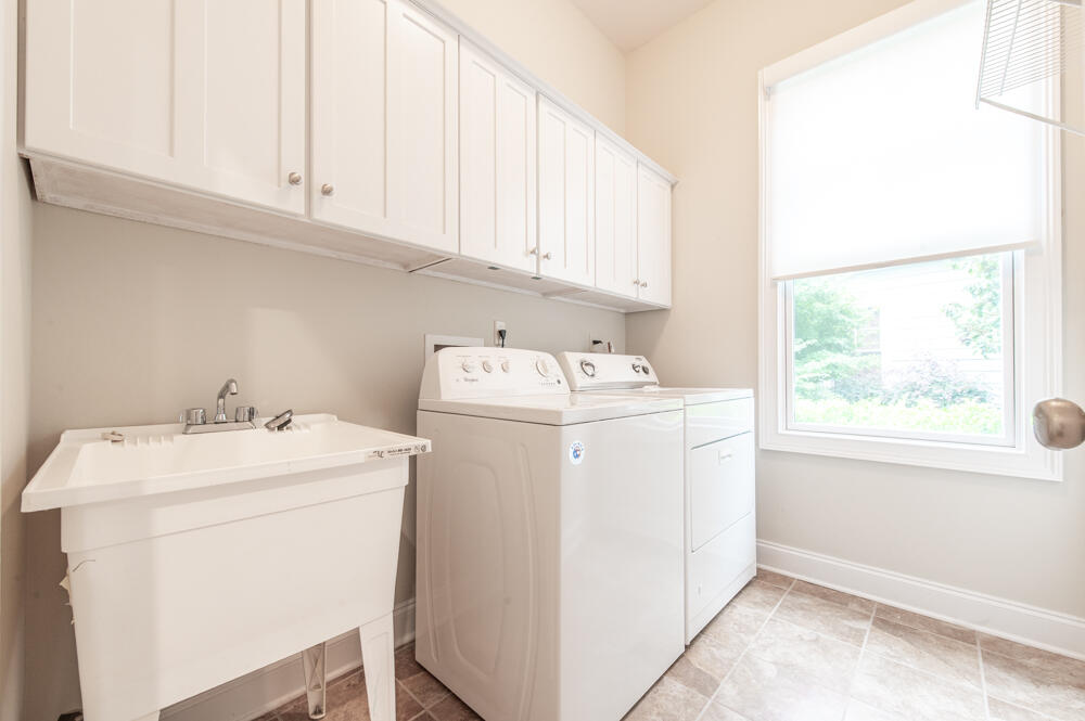 111 Lamp Post Loop Aiken, SC 29803 - Photo 17 of 30 Laundry Room with Utility Sink!
