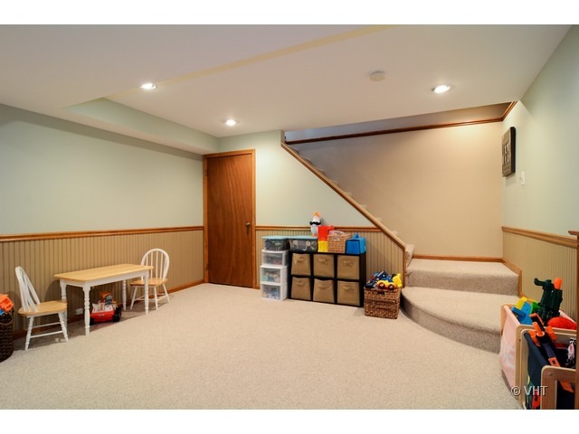 N421 Kimball Road Winfield, IL 60190 - Photo 9 of 16