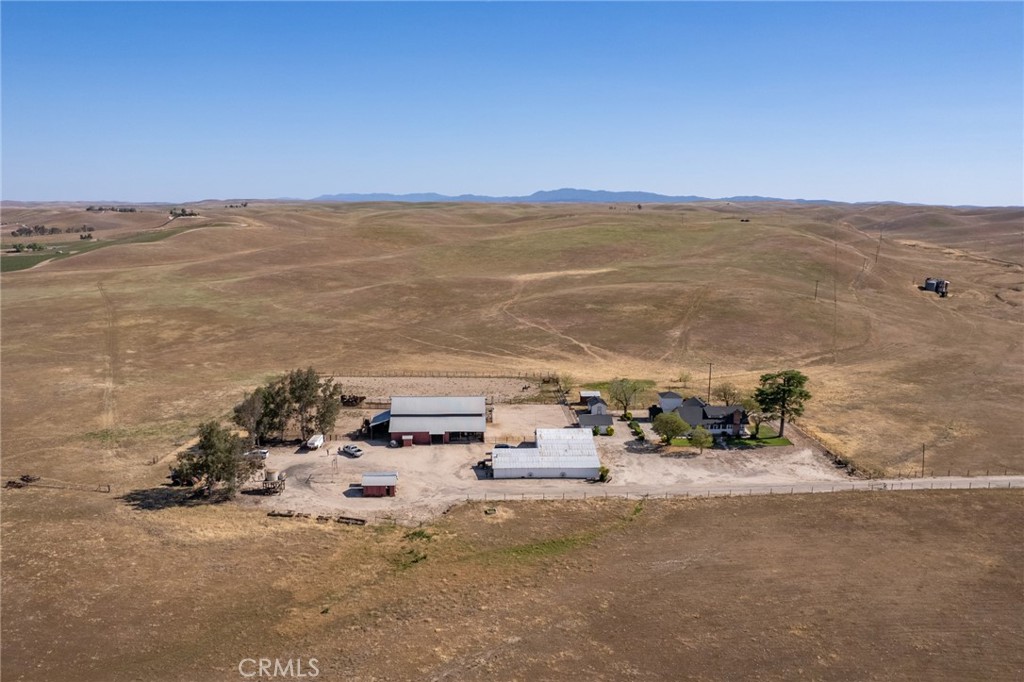 2500 Shandon Shandon, CA 93461 - Photo 24 of 40 a view of ocean with beach