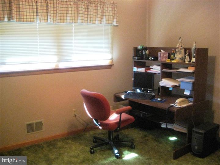 94 Albemarle Road Hamilton, NJ 08690 - Photo 12 of 19 Bedroom 4