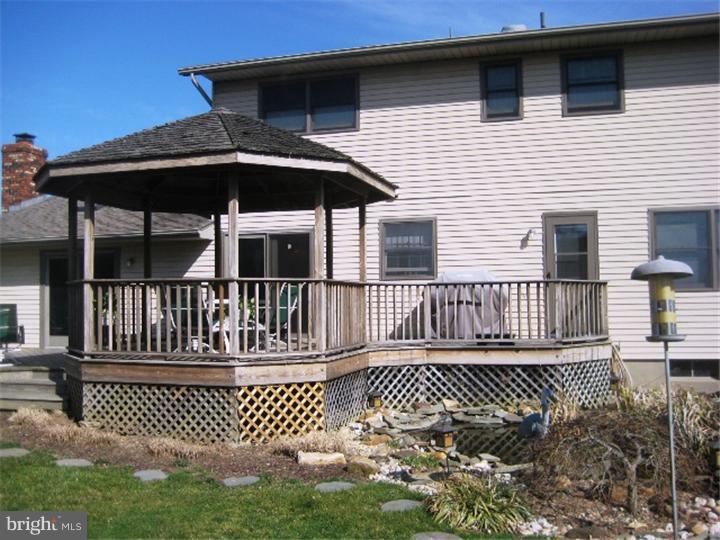 94 Albemarle Road Hamilton, NJ 08690 - Photo 17 of 19 Back Yard