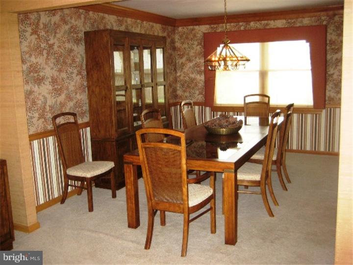 94 Albemarle Road Hamilton, NJ 08690 - Photo 4 of 19 Kitchen