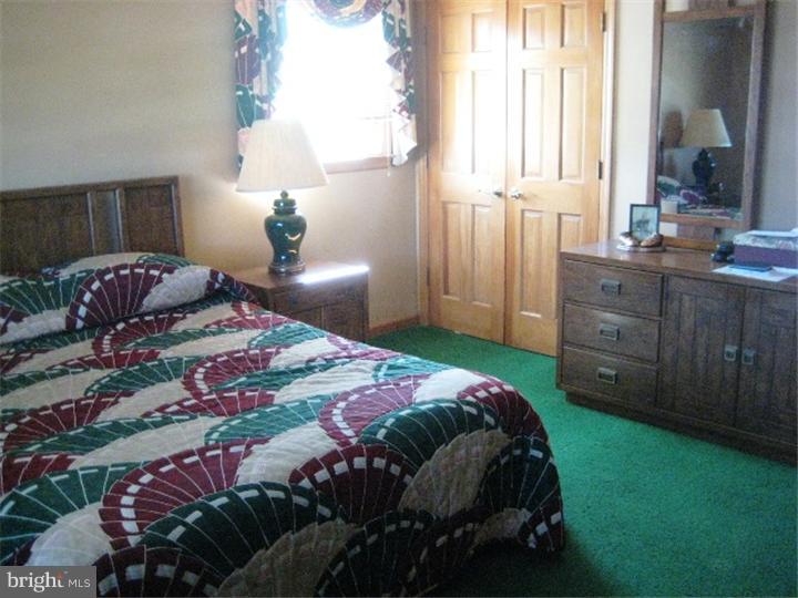 94 Albemarle Road Hamilton, NJ 08690 - Photo 10 of 19 Bedroom 2