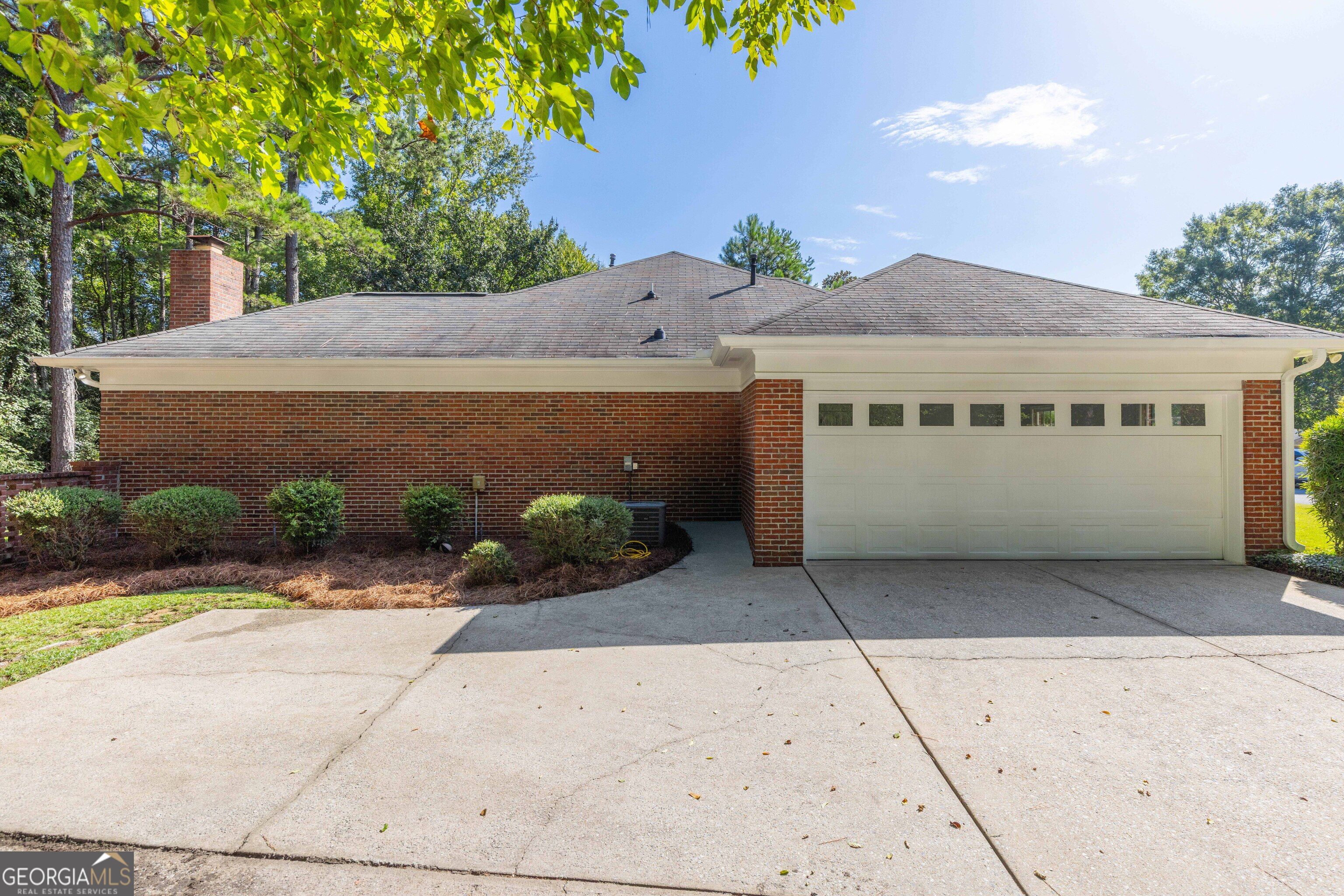 1107 Laurelwood Road Columbus, GA 31904 - Photo 8 of 50 Gallery Image 8