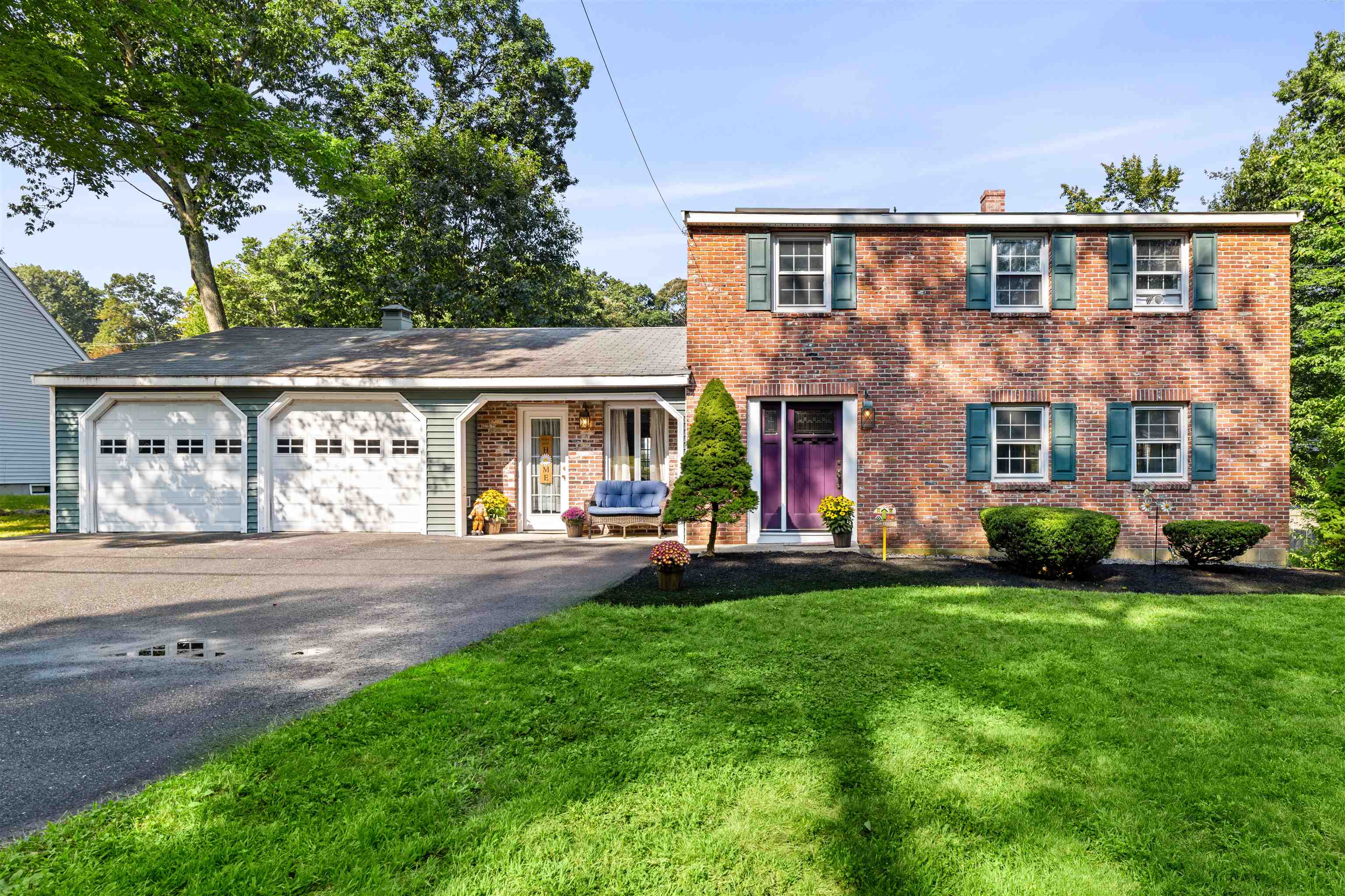 42 Wethersfield Road Nashua, NH 03062 - Photo 1 of 22