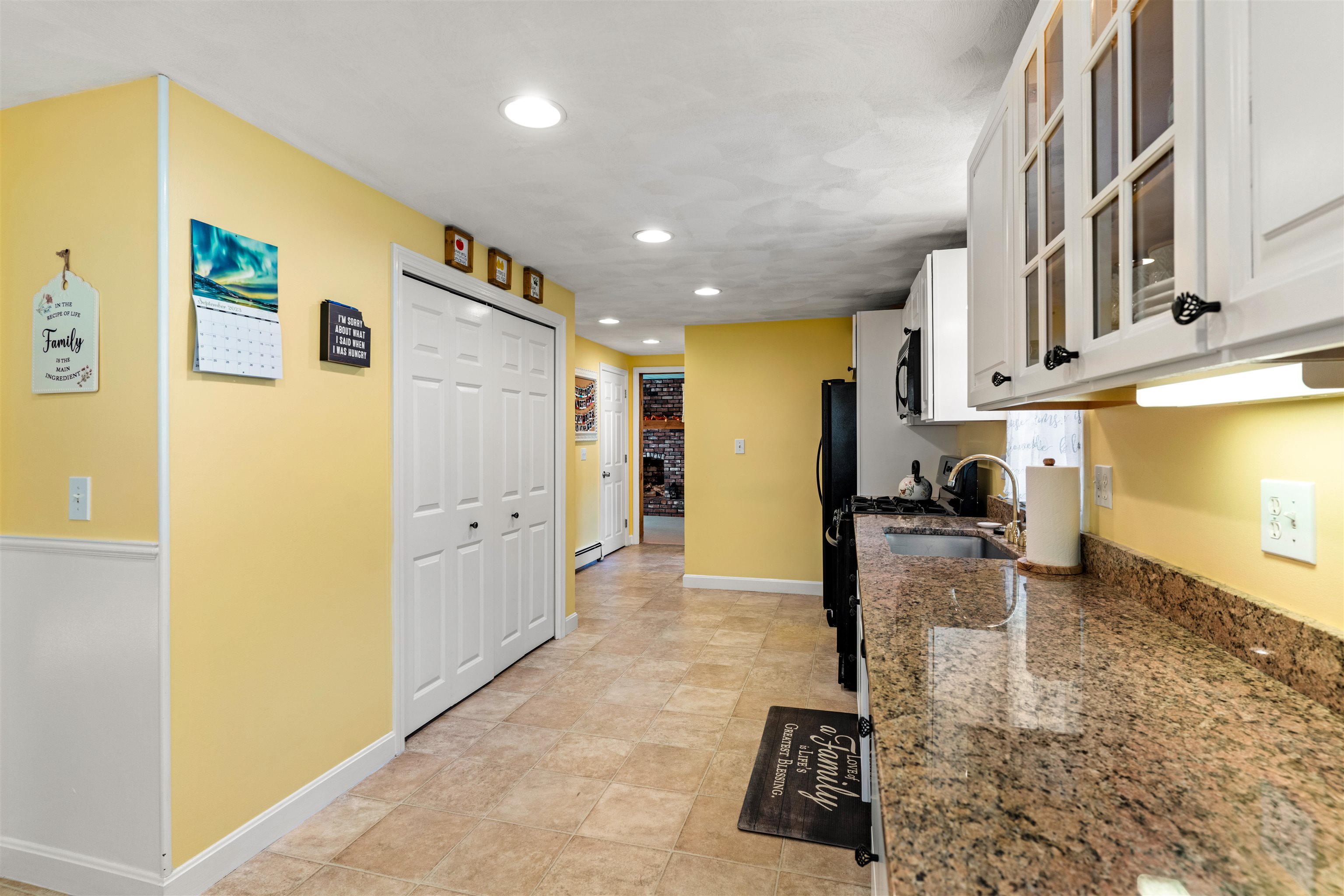 42 Wethersfield Road Nashua, NH 03062 - Photo 22 of 22