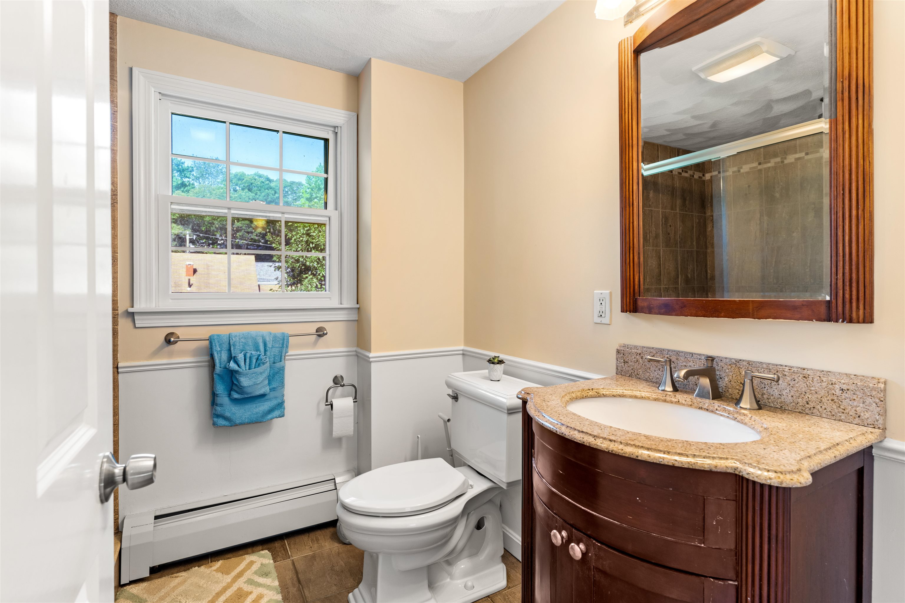 42 Wethersfield Road Nashua, NH 03062 - Photo 7 of 22