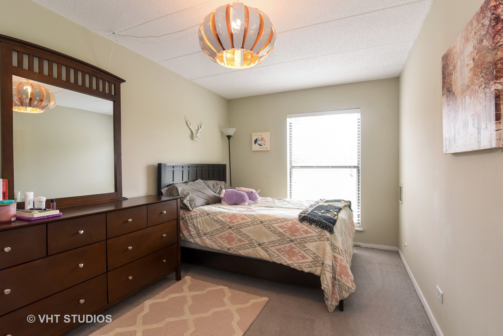711 West Gordon Terrace, Unit 110 Chicago, IL 60613 - Photo 11 of 15