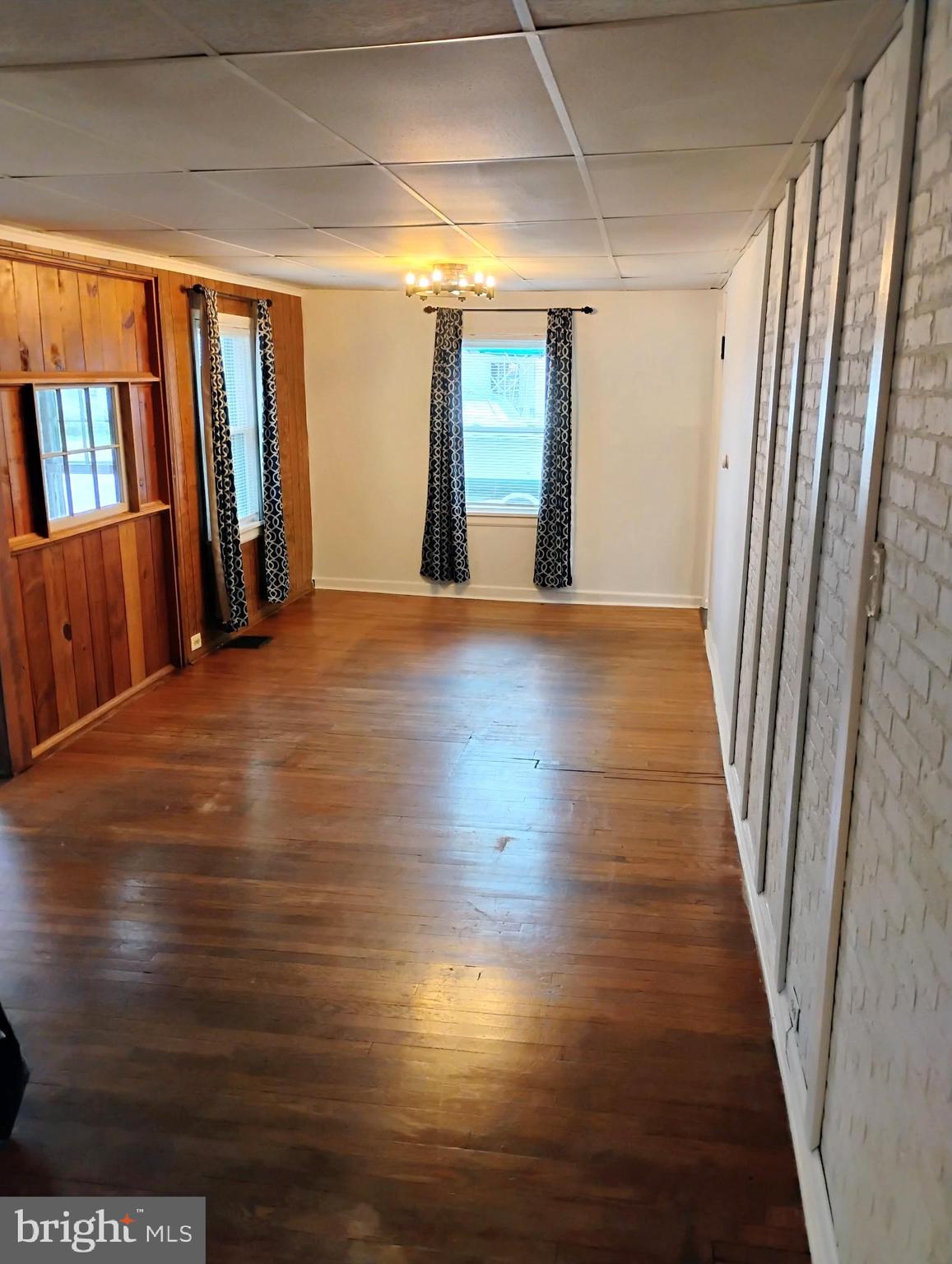 247 E Street Carneys Point, NJ 08069 - Photo 6 of 10