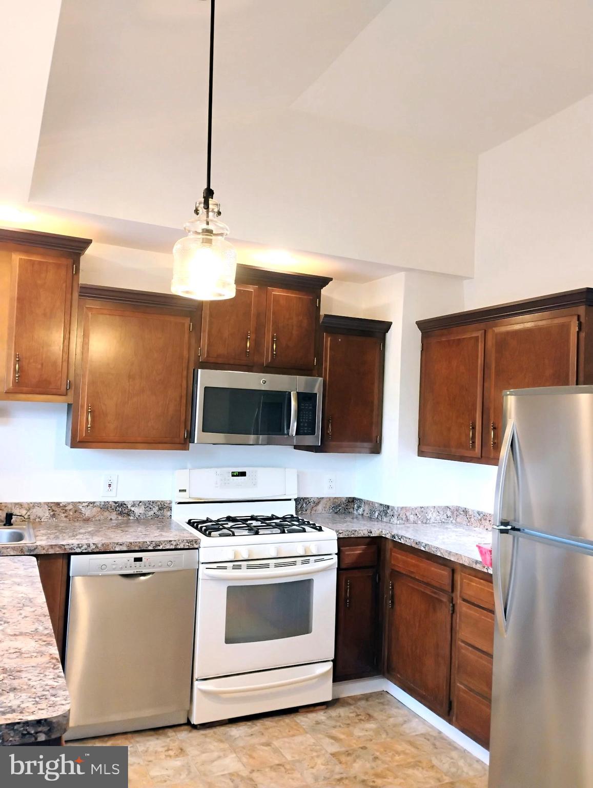 247 E Street Carneys Point, NJ 08069 - Photo 7 of 10